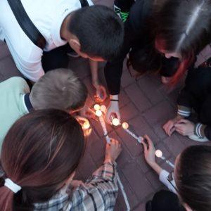 Читать далее о этой статье Свеча памяти