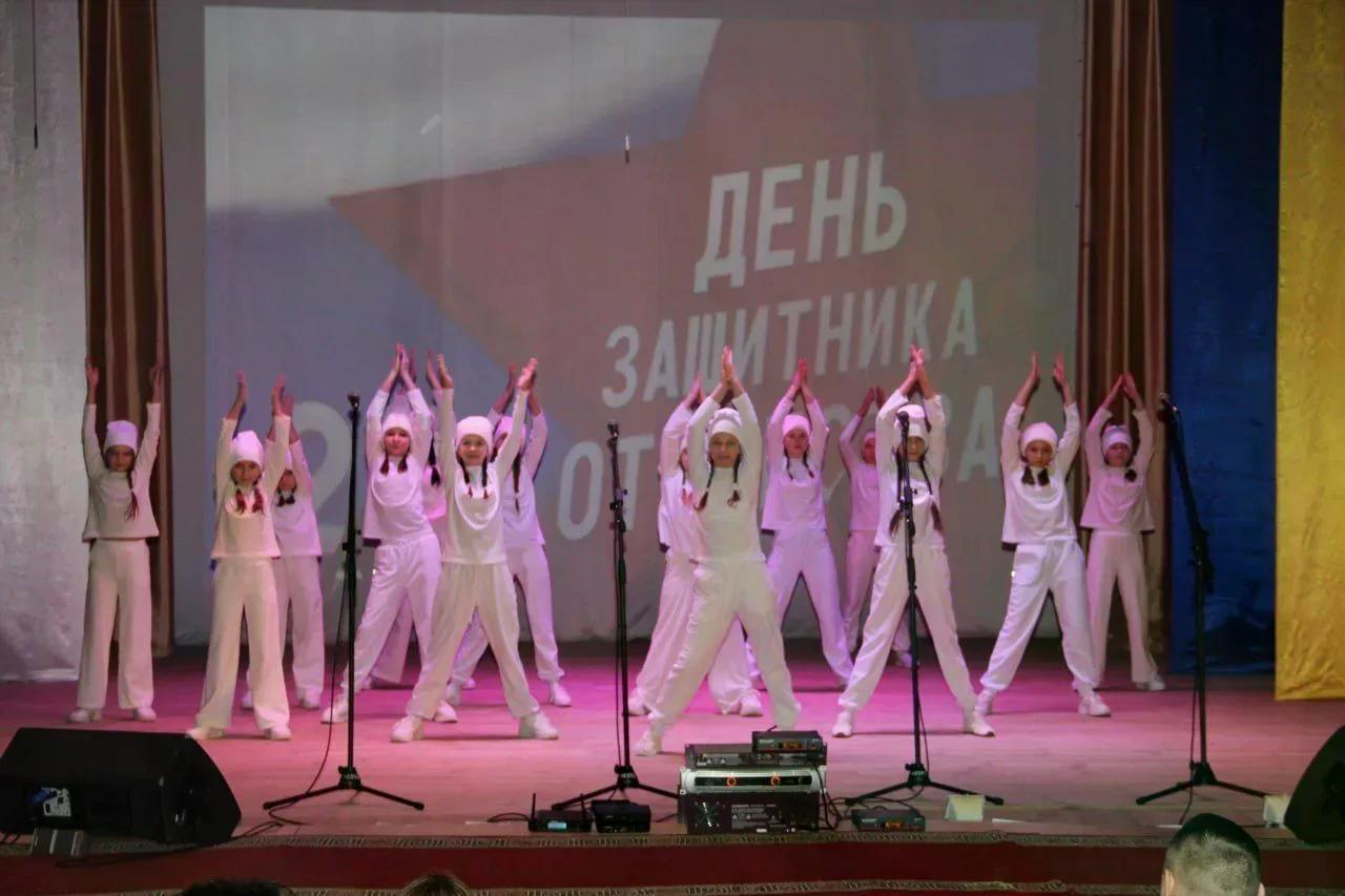 Вы сейчас просматриваете Танцевальные композиции «Россия вперёд» и «Молитва»