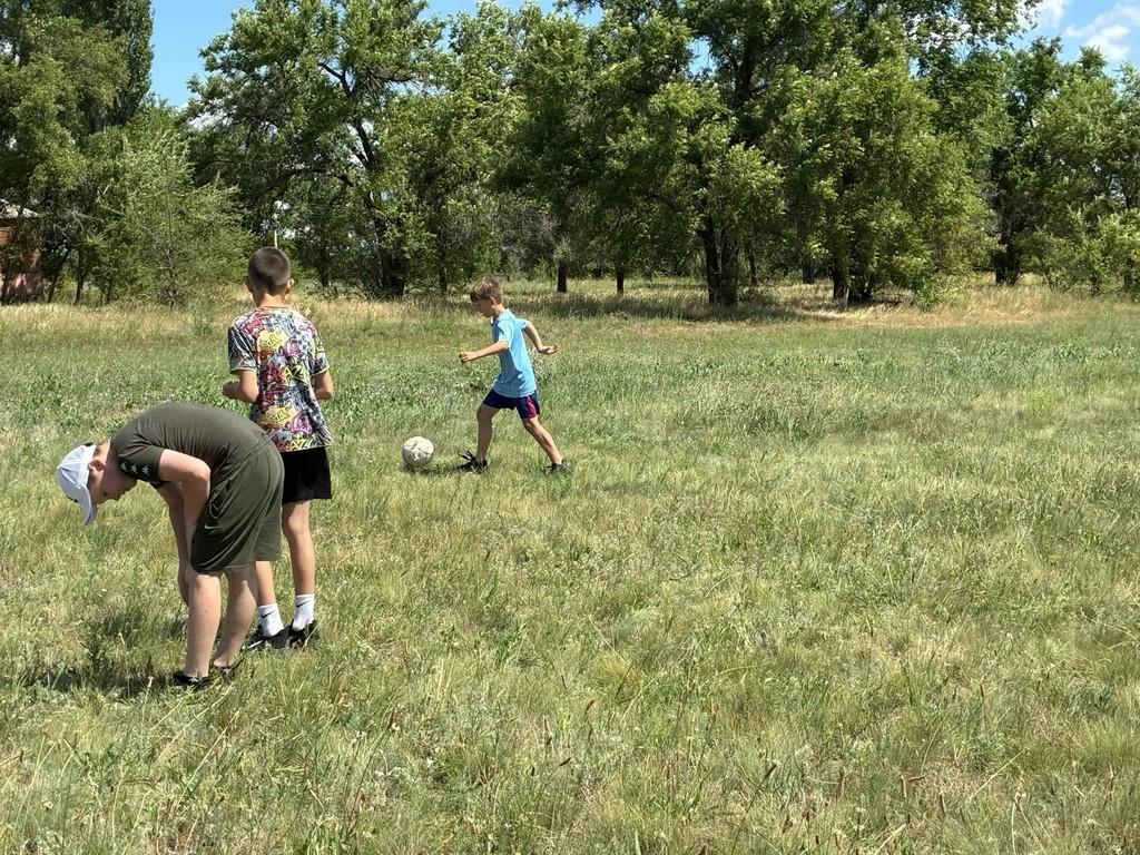 Вы сейчас просматриваете Играем в футбол в Орленке!